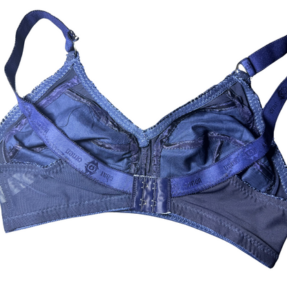 Classic Polka Dot Bra – Soft & Non-Wired Comfort